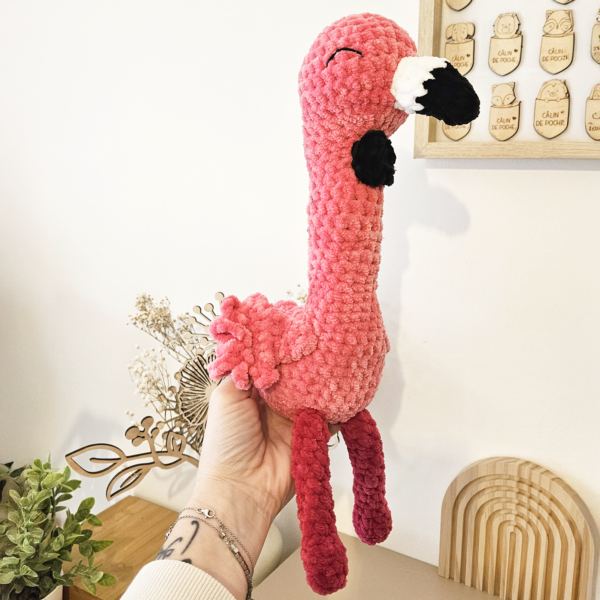 Peluche flamant rose au crochet fait main